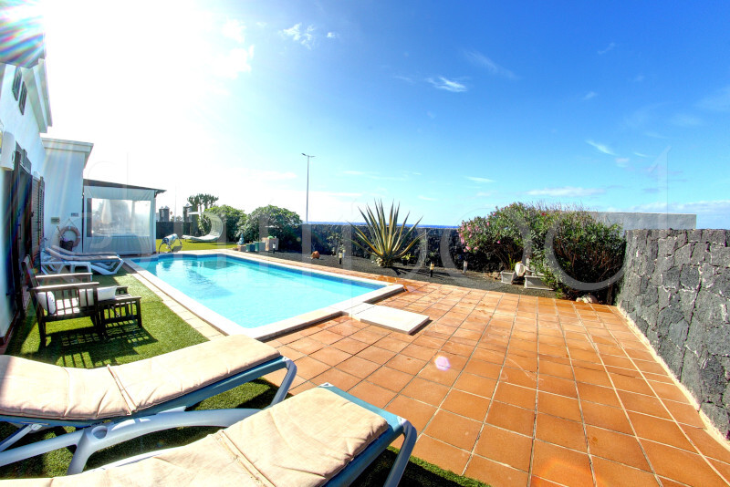 Villa Lisi - villa lanzarote piscine chauffee